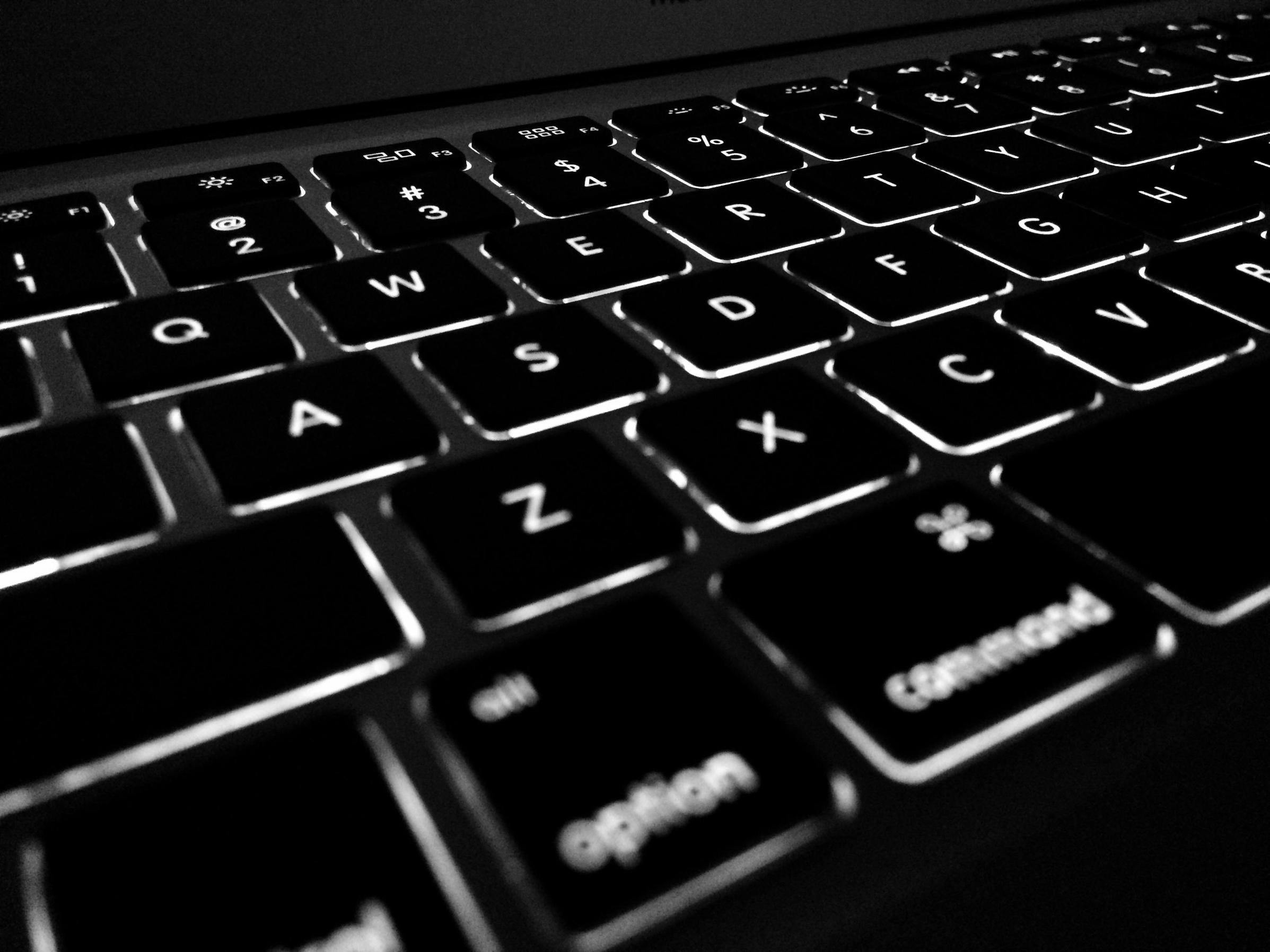 Cómo bloquear el teclado de tu portátil